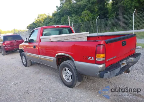 2001 Chevrolet Silverado K1500 z USA, uszkodzony, nr VIN 1GCEK14T61Z297444